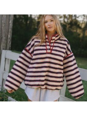 Eleven Eleven Fleece Pullover